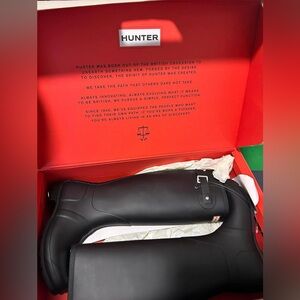 HUNTER KNEE LENGTH BLACK RAIN BOOT SIZE 8